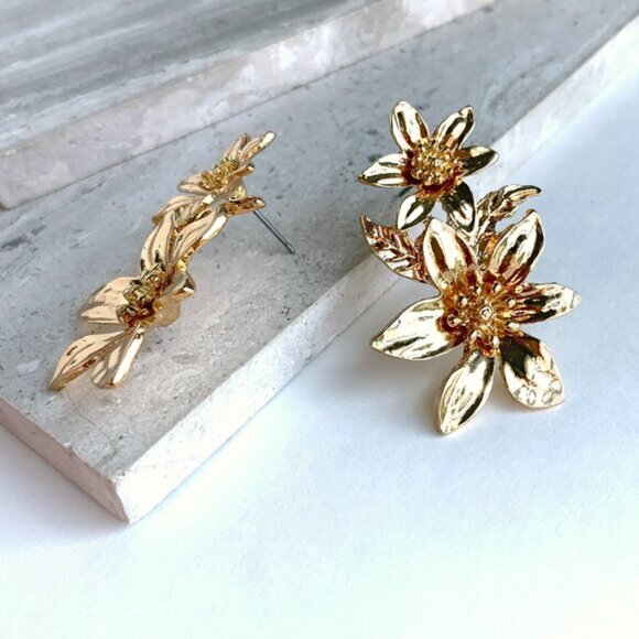 NEW~ Anthropologie Shashi Double Flower Drop Gold Earrings - Picture 4 of 7